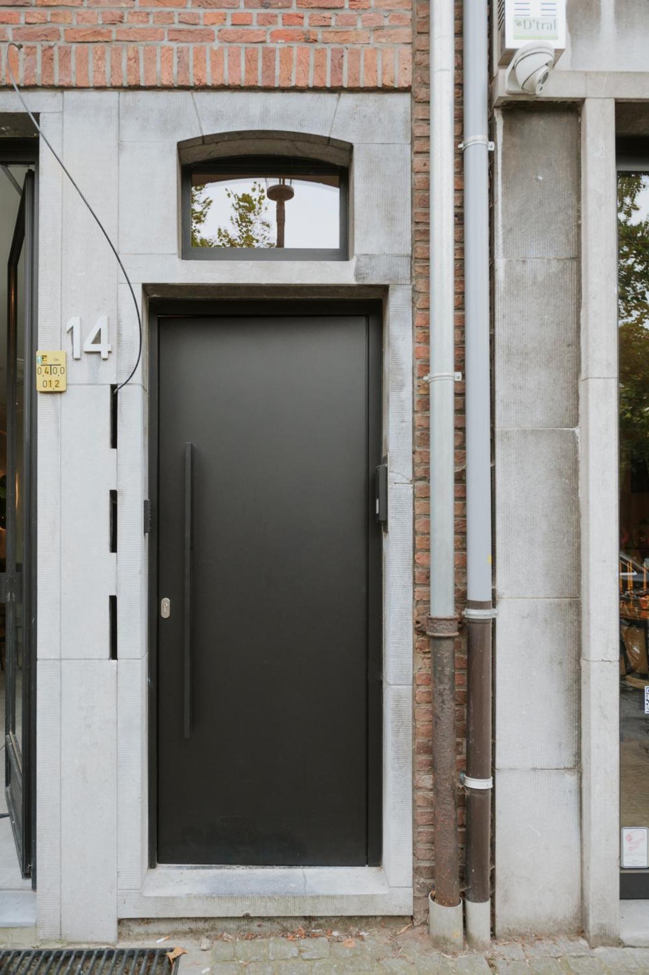 Shway - The Proof Reader Appartement Antwerpen Buitenkant foto